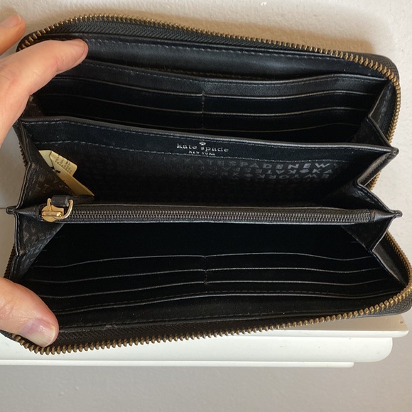 EUC Kate Spade long wallet with stamped spades in leather - Picture 3 of 6